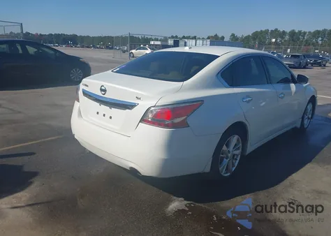 2015 Nissan Altima 2.5 Sl z USA, uszkodzony, nr VIN 1N4AL3AP9FN311811